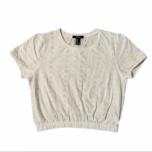 FOREVER 21 White Eyelet Cropped Top Size M - Picture 1 of 7
